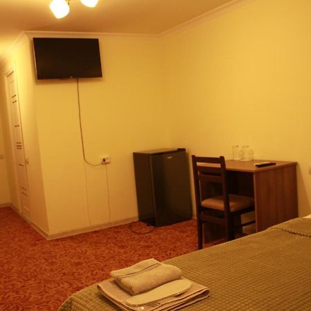 Hotel international Erivan Exterior foto