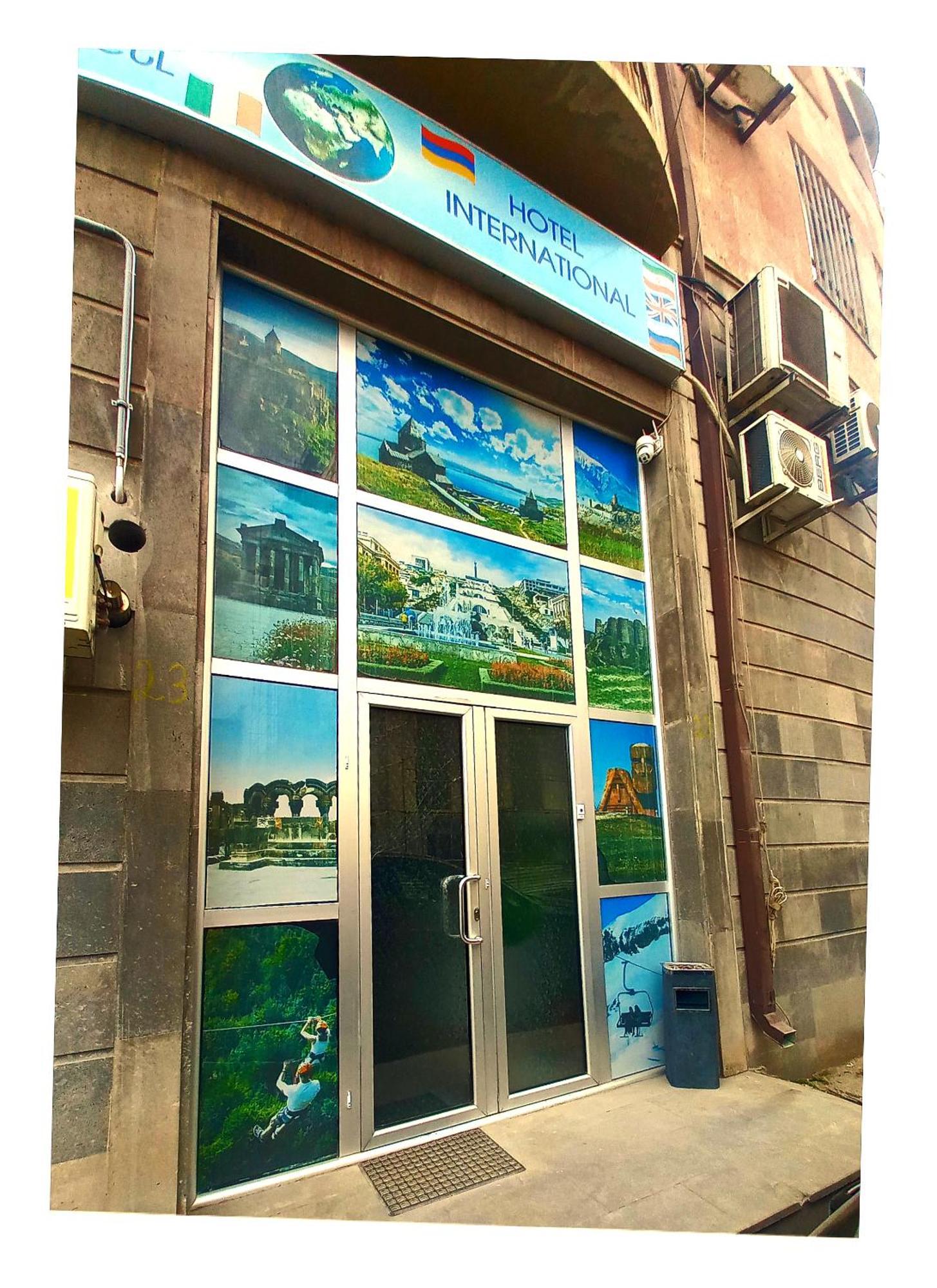 Hotel international Erivan Exterior foto